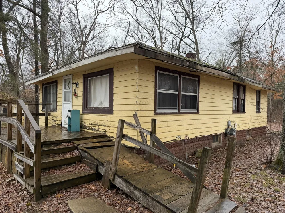 690 E Essex Drive Idlewild, MI 49642