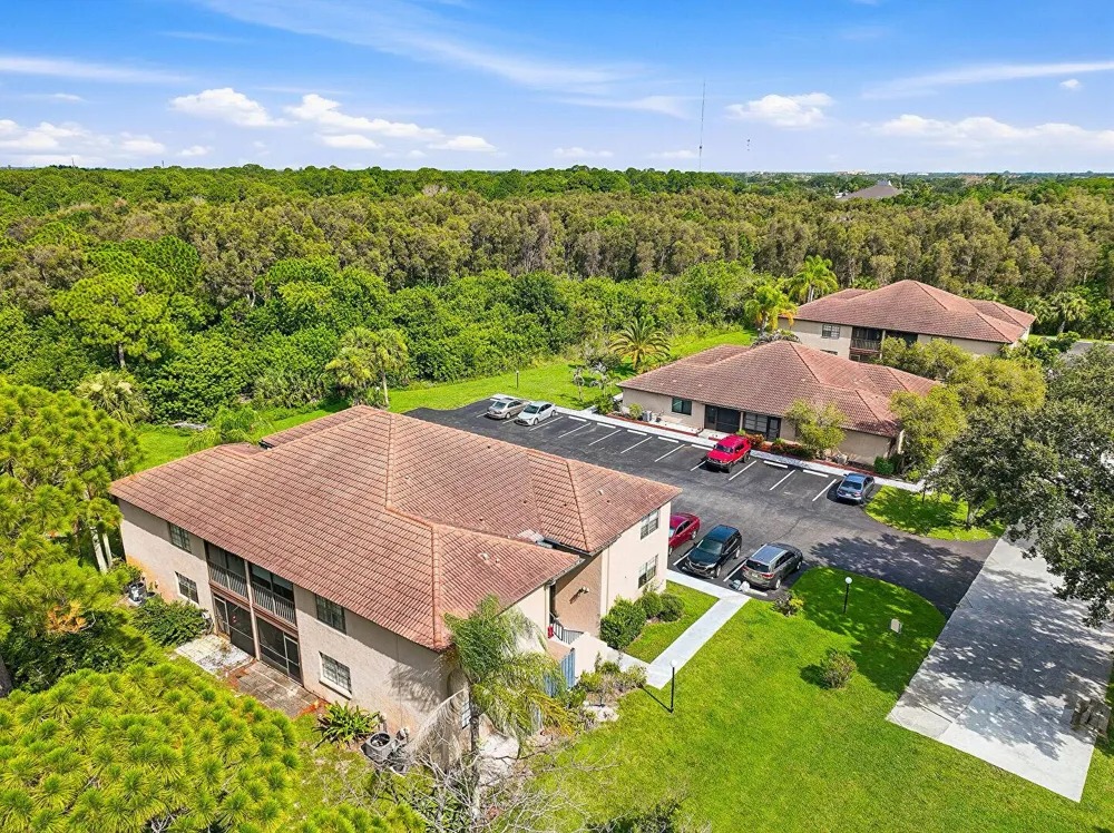 2480 SE Garden Terrace #507 