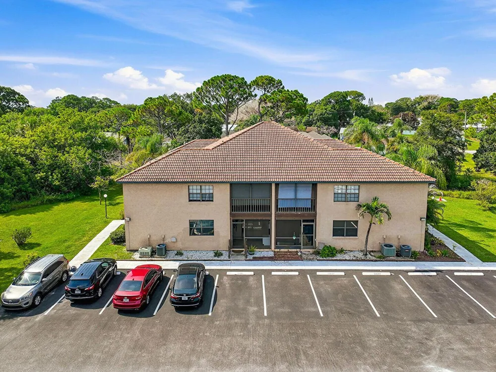 2480 SE Garden Terrace #507 