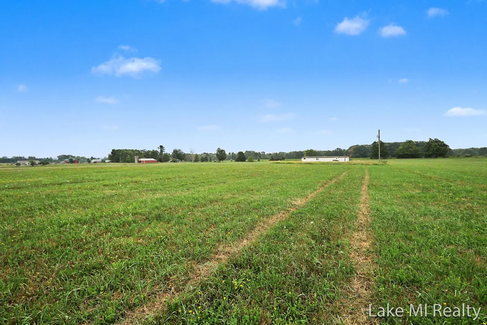12650 Jefferson Road Morley, MI 49336