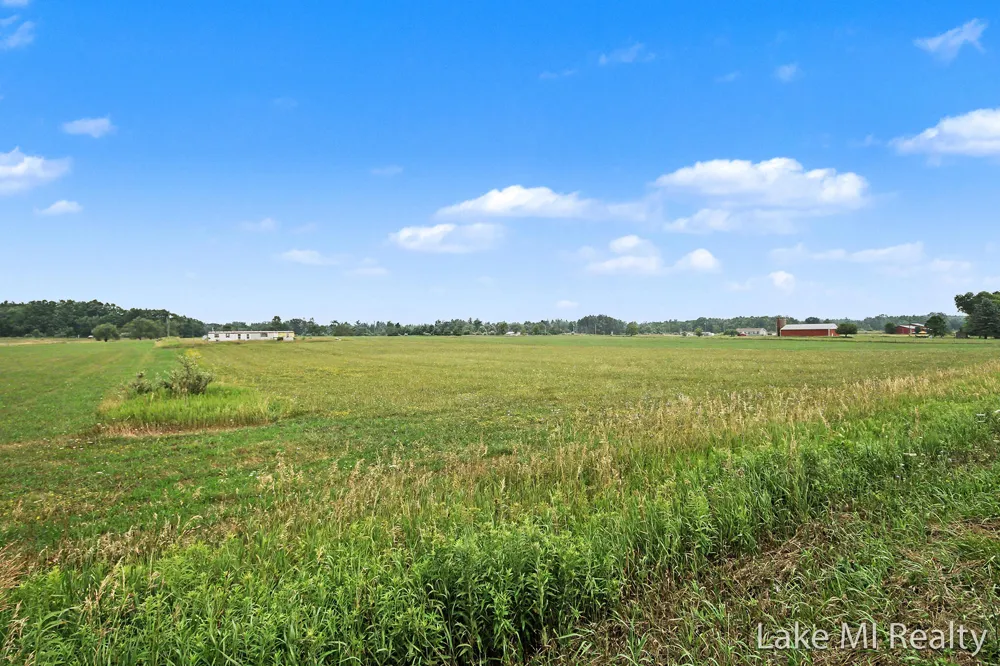 12650 Jefferson Road Morley, MI 49336