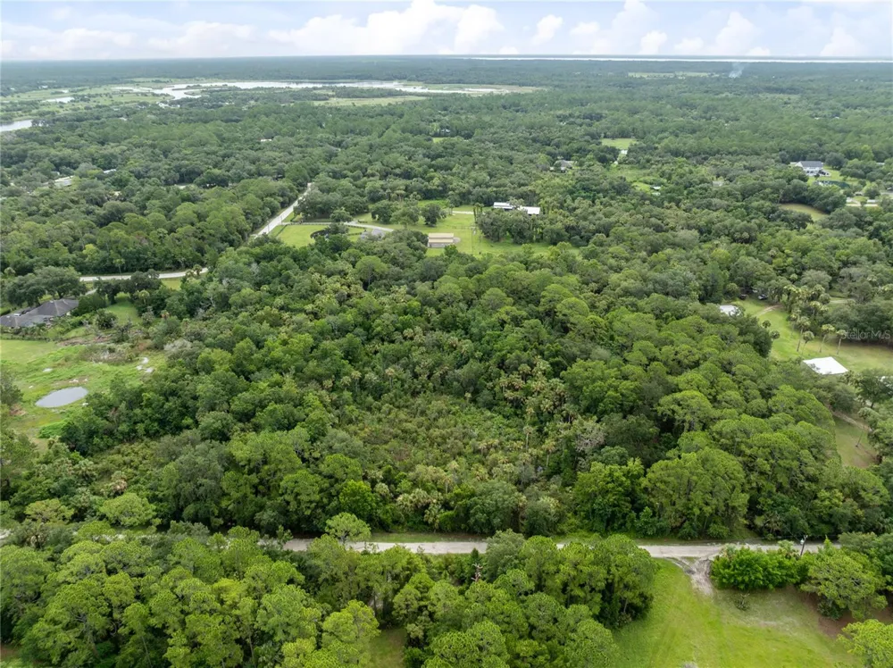 2750 PERCH ROAD Geneva, FL 32732