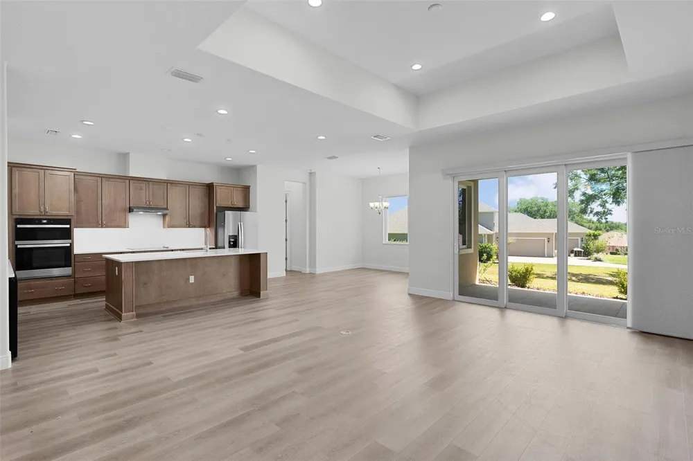 39654 GROVE HEIGHTS Lady Lake, FL 32159