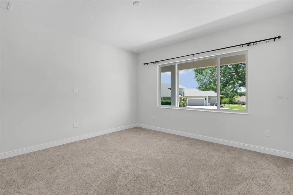 39654 GROVE HEIGHTS Lady Lake, FL 32159