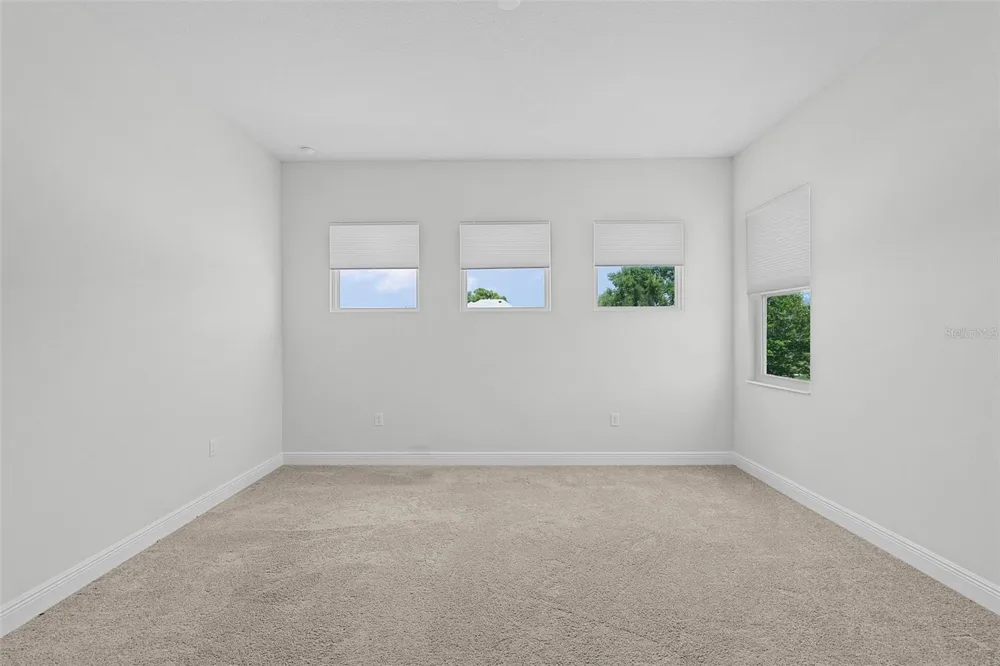 39654 GROVE HEIGHTS Lady Lake, FL 32159