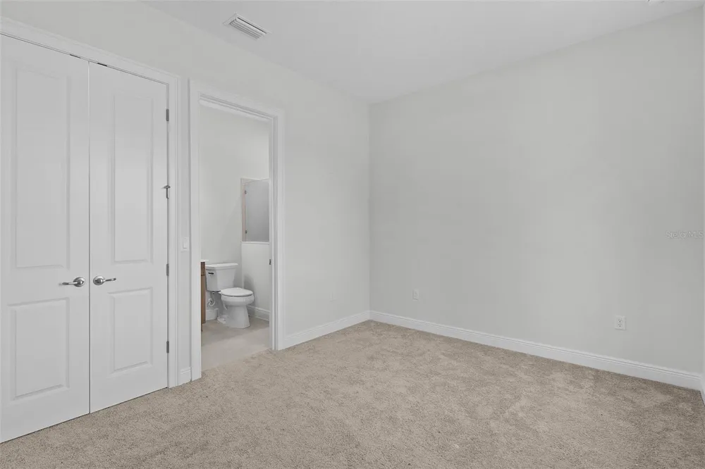 39654 GROVE HEIGHTS Lady Lake, FL 32159