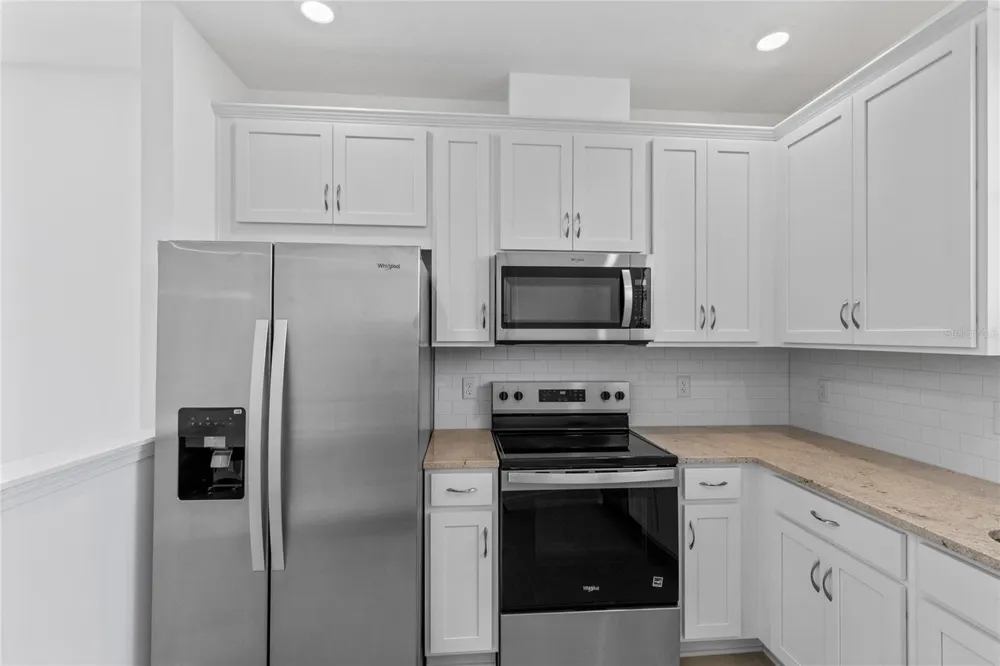 9711 UNDSET ALLEY Orlando, FL 32827