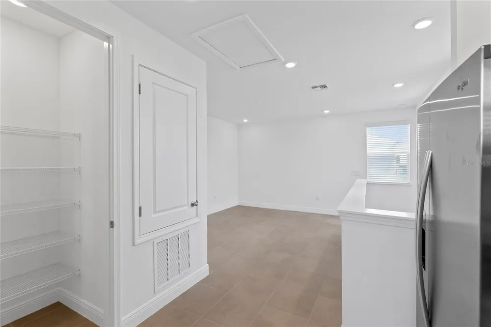 9711 UNDSET ALLEY Orlando, FL 32827