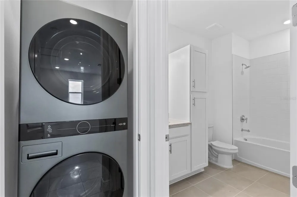 9711 UNDSET ALLEY Orlando, FL 32827