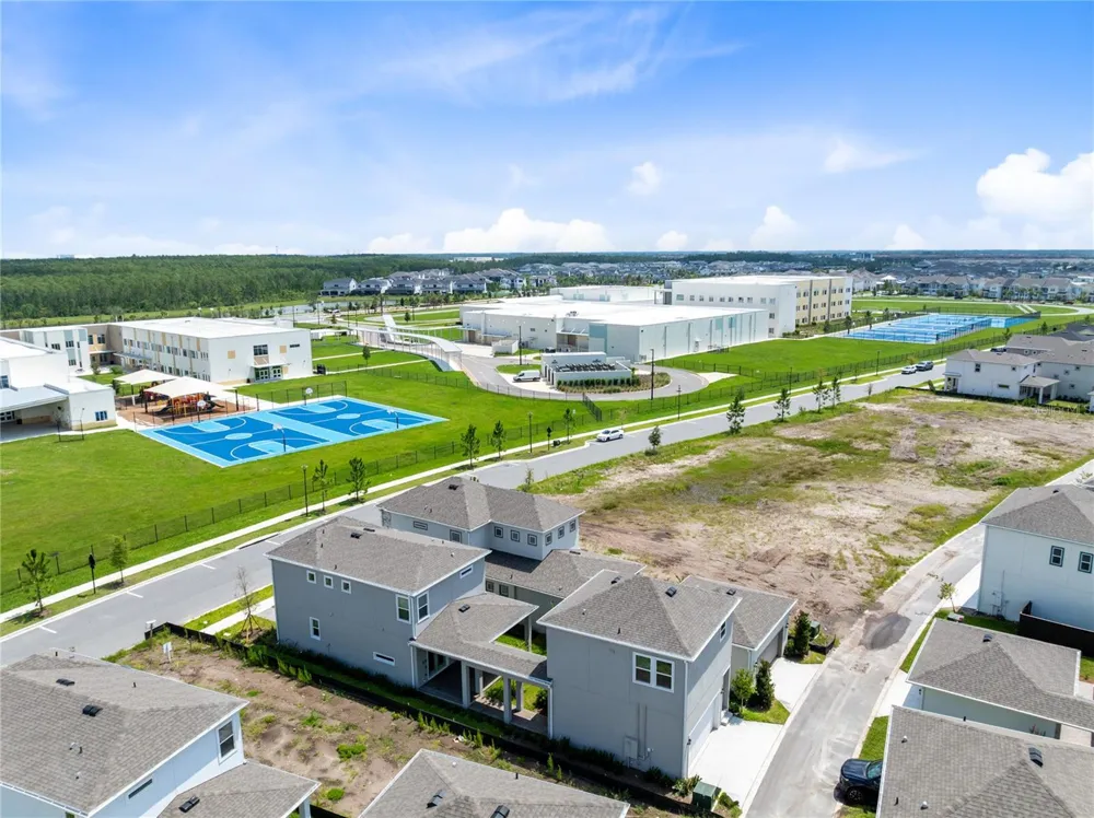 9711 UNDSET ALLEY Orlando, FL 32827