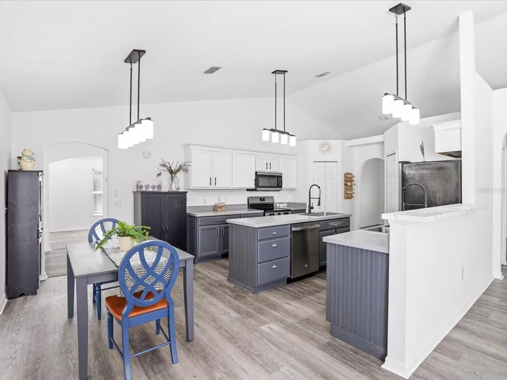 3002 MONCRIEF AVE North Port, FL 34286