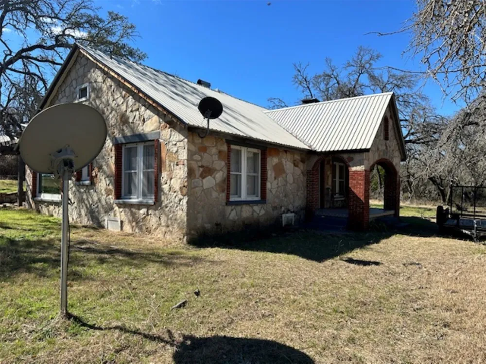 18250 Tx-36 Highway Gustine, TX 76455