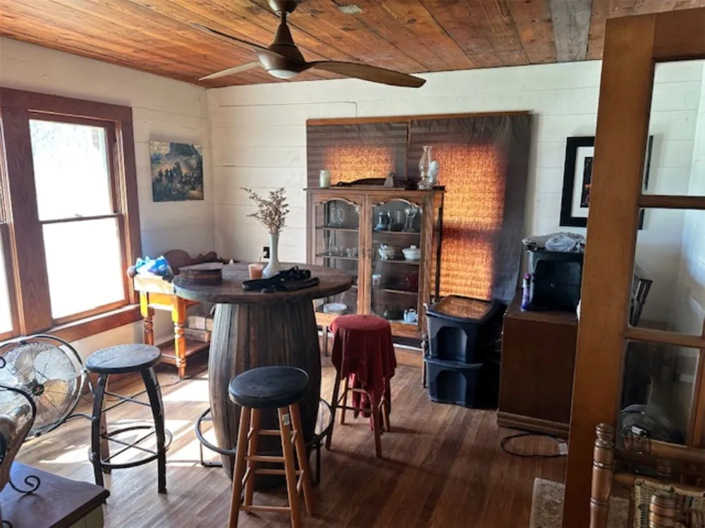 18250 Tx-36 Highway Gustine, TX 76455