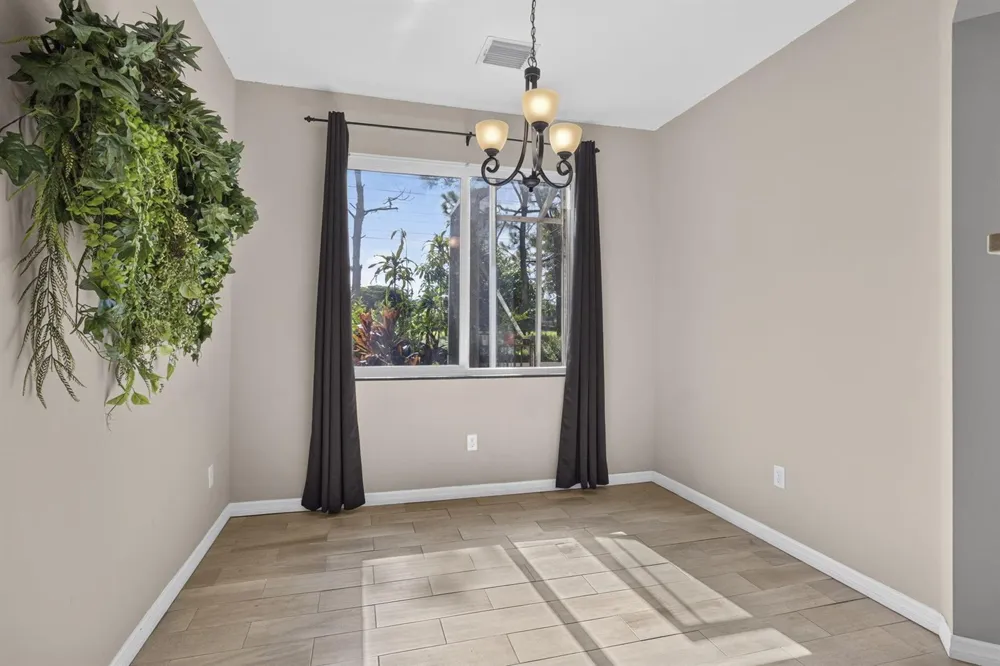 333 River Bluff Lane Royal Palm Beach, FL 33411
