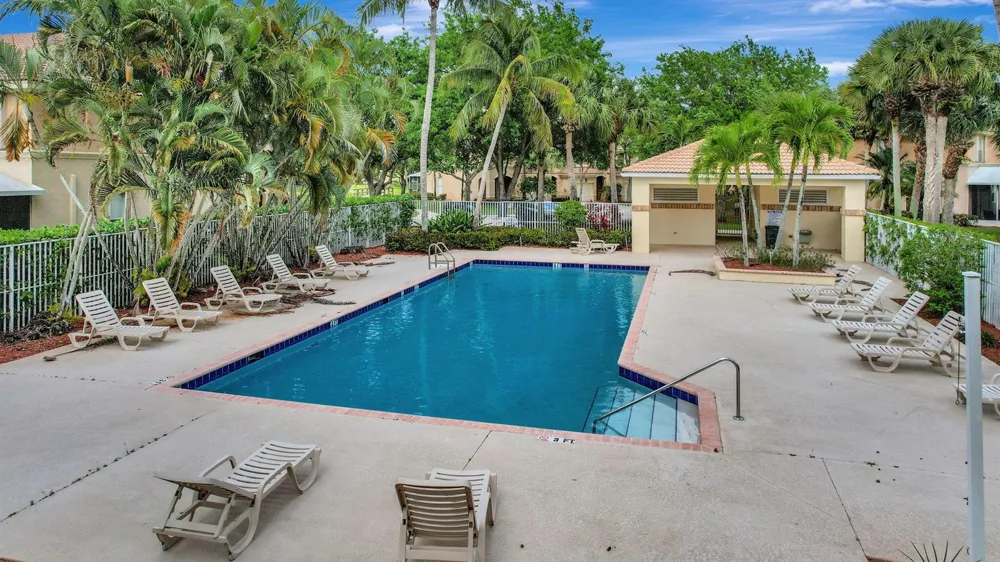 333 River Bluff Lane Royal Palm Beach, FL 33411