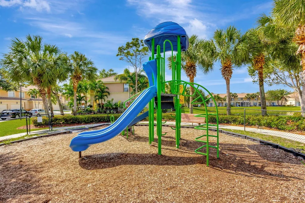 333 River Bluff Lane Royal Palm Beach, FL 33411