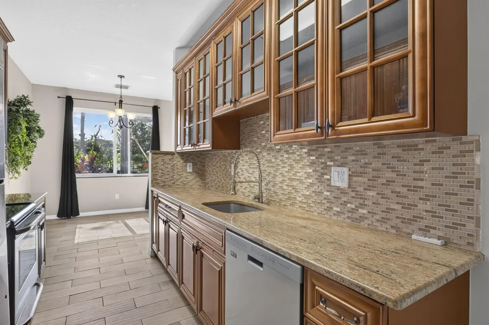 333 River Bluff Lane Royal Palm Beach, FL 33411