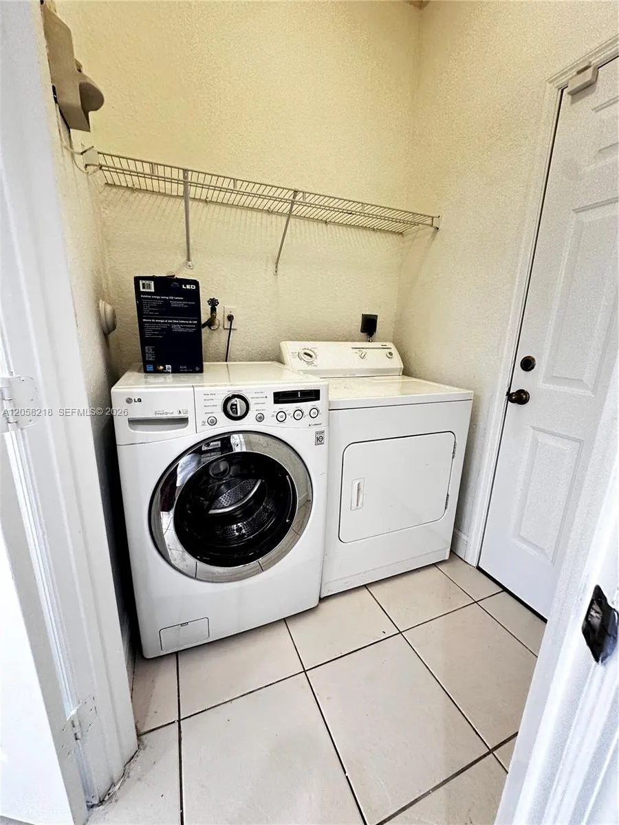 14521 SW 13th Ter Miami, FL 33184