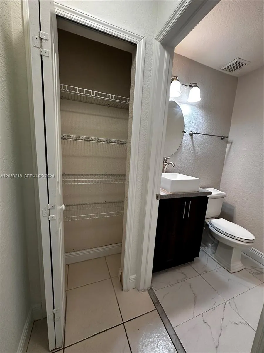 14521 SW 13th Ter Miami, FL 33184