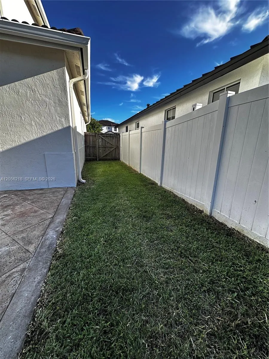14521 SW 13th Ter Miami, FL 33184