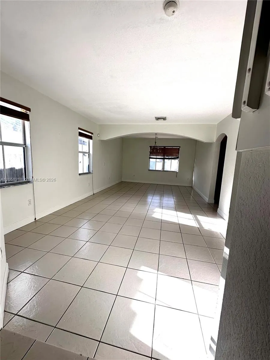 14521 SW 13th Ter Miami, FL 33184