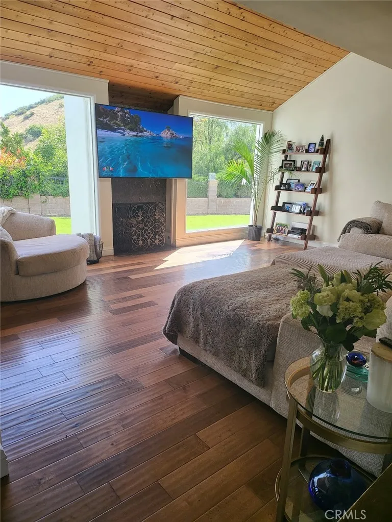 191 Dapplegray Bell Canyon, CA 91307