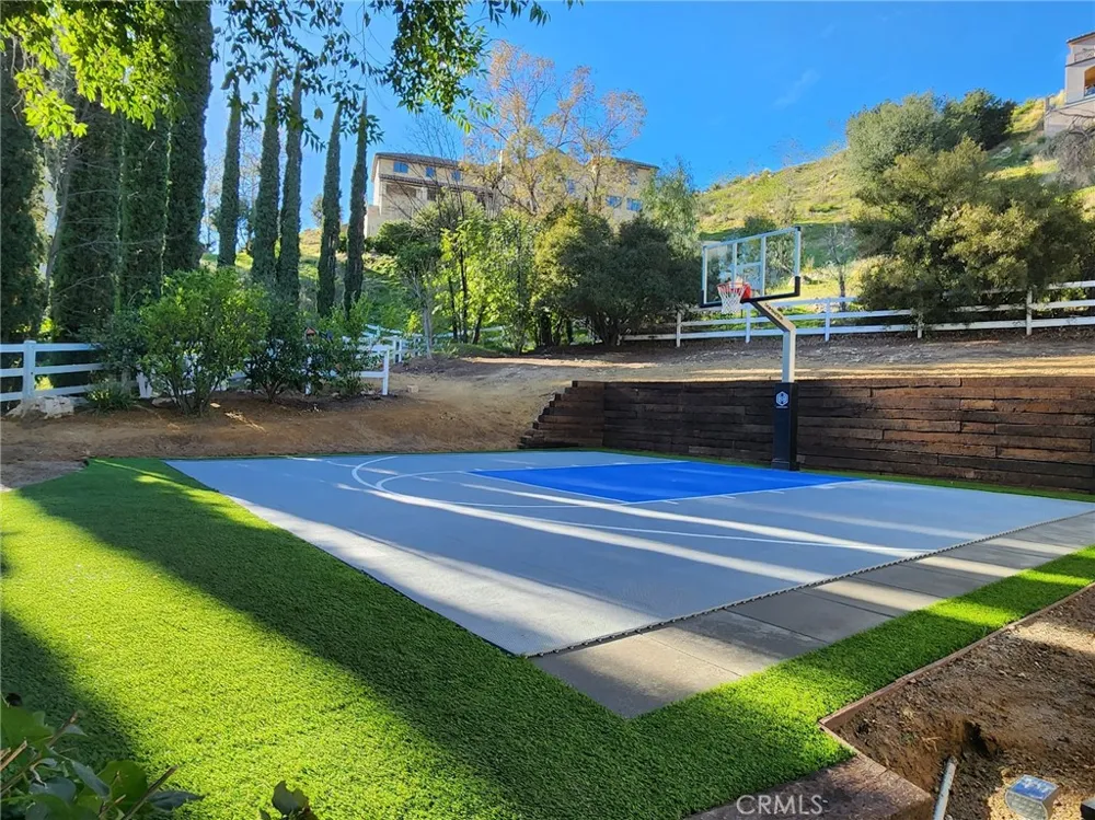 191 Dapplegray Bell Canyon, CA 91307
