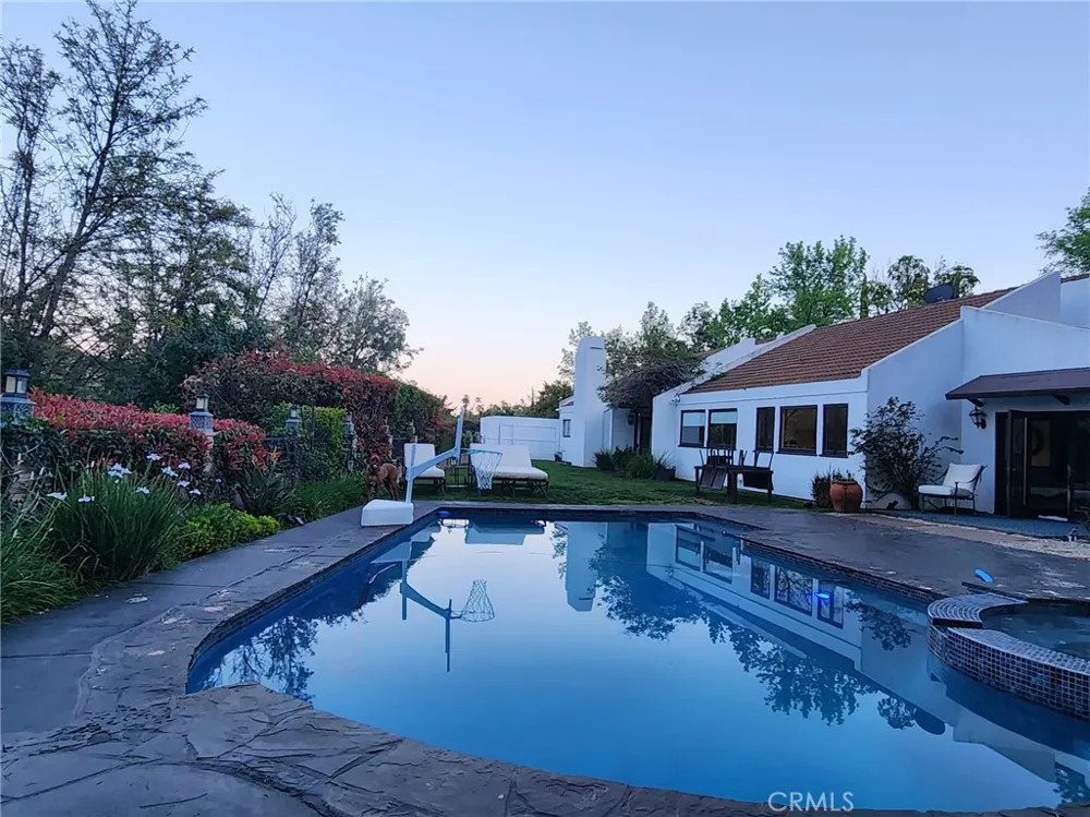191 Dapplegray Bell Canyon, CA 91307