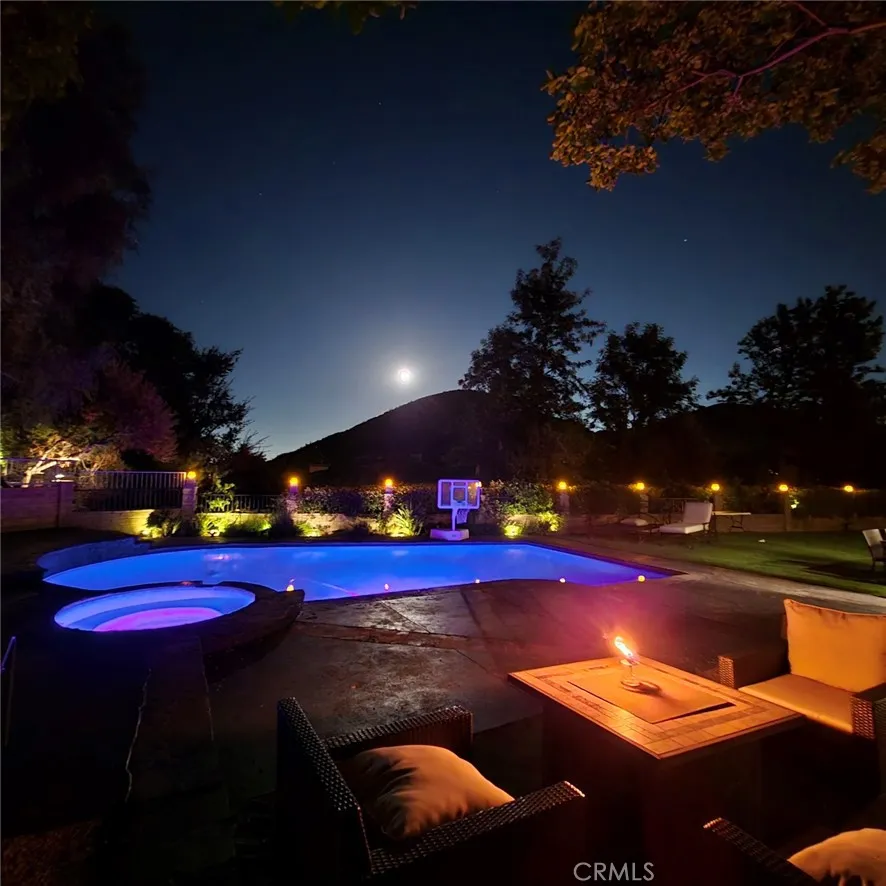 191 Dapplegray Bell Canyon, CA 91307