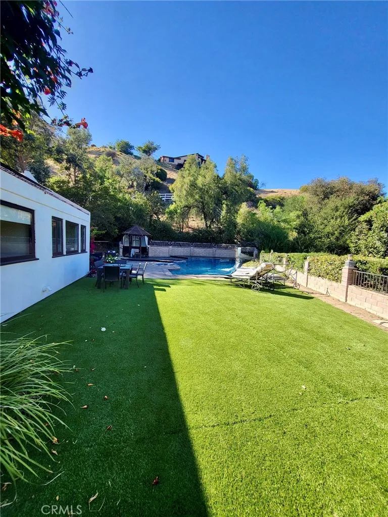 191 Dapplegray Bell Canyon, CA 91307