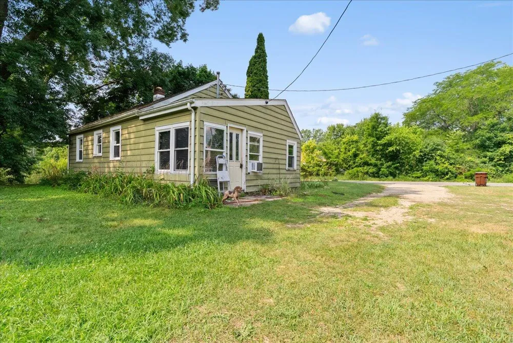 14133 North Avenue Bellevue, MI 49021