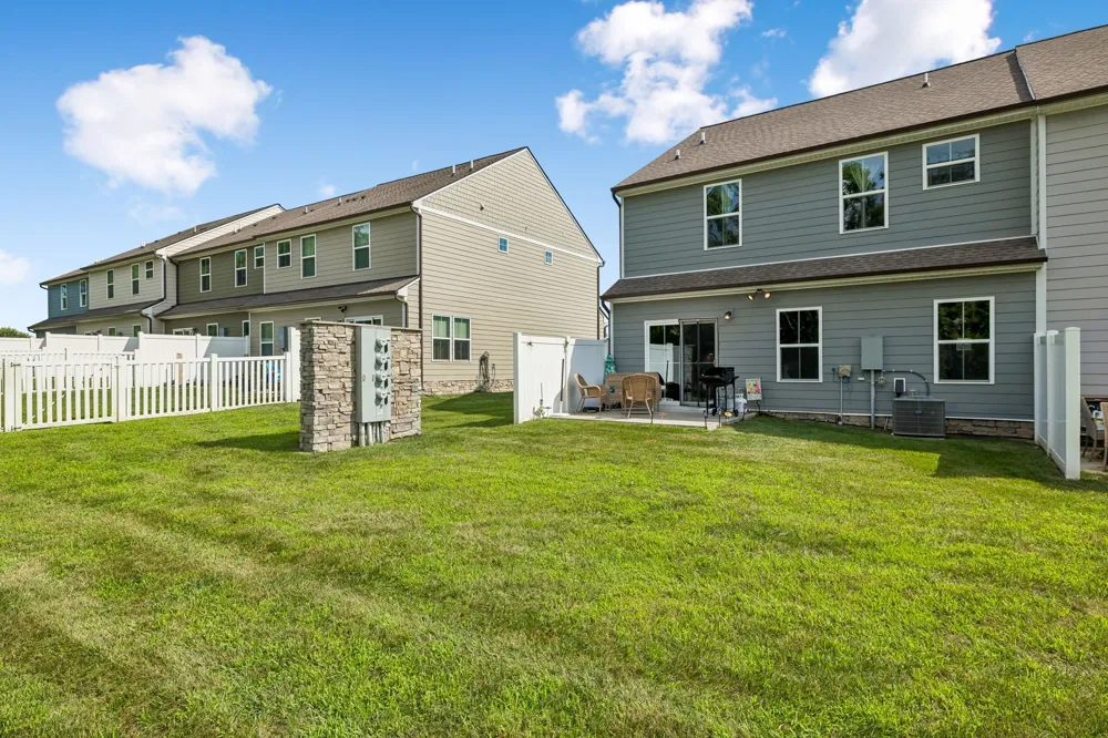 1420 Carderock Springs Dr Gallatin, TN 37066