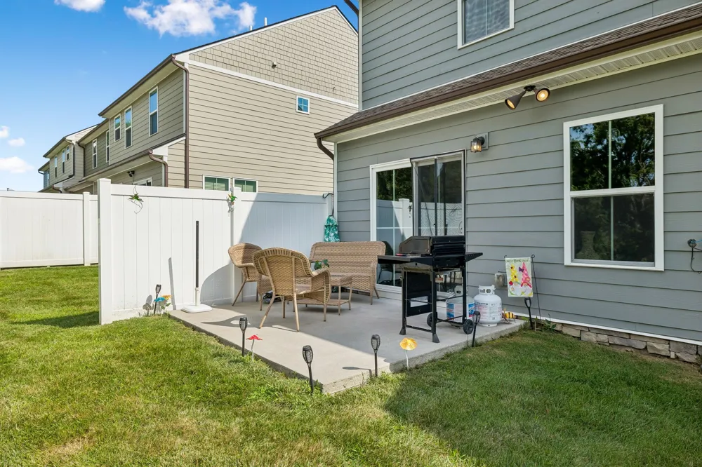 1420 Carderock Springs Dr Gallatin, TN 37066