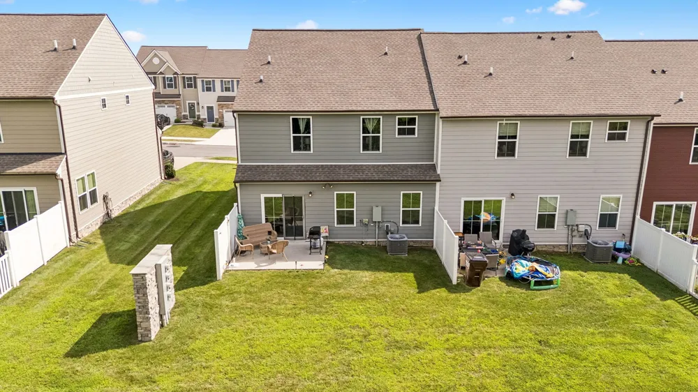 1420 Carderock Springs Dr Gallatin, TN 37066