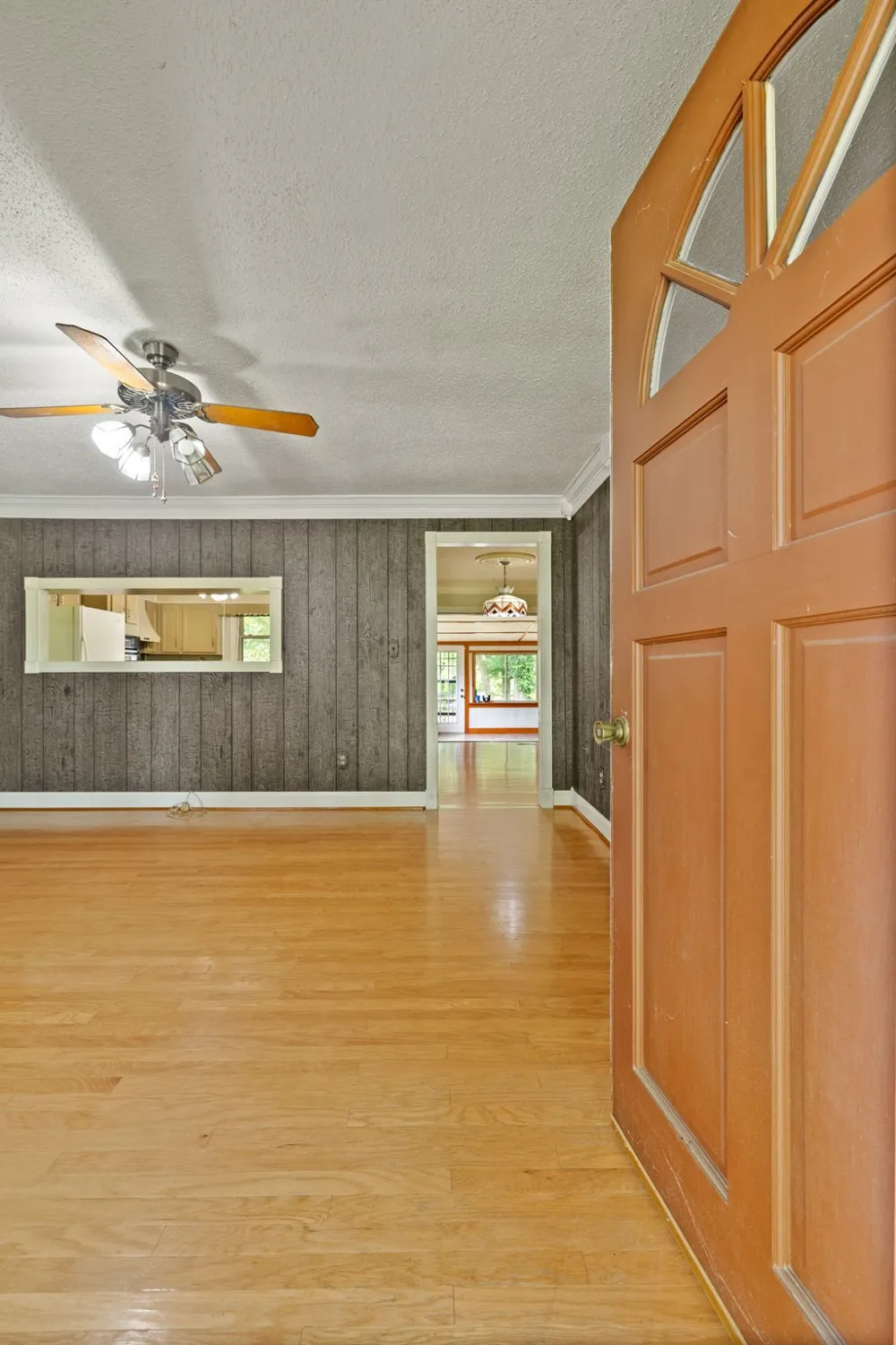 148 Maple St Gordonsville, TN 38563