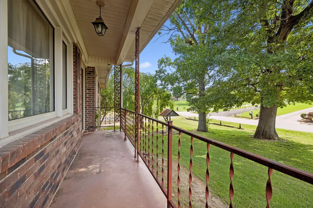 148 Maple St Gordonsville, TN 38563