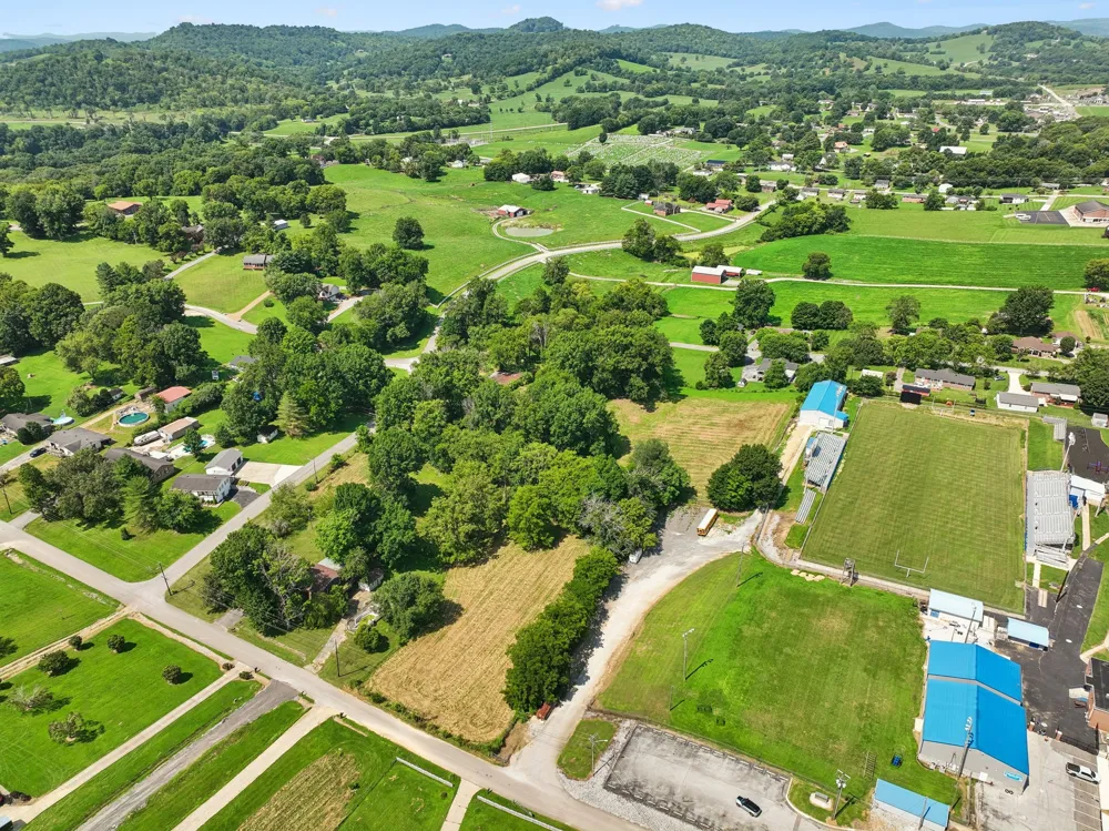 148 Maple St Gordonsville, TN 38563