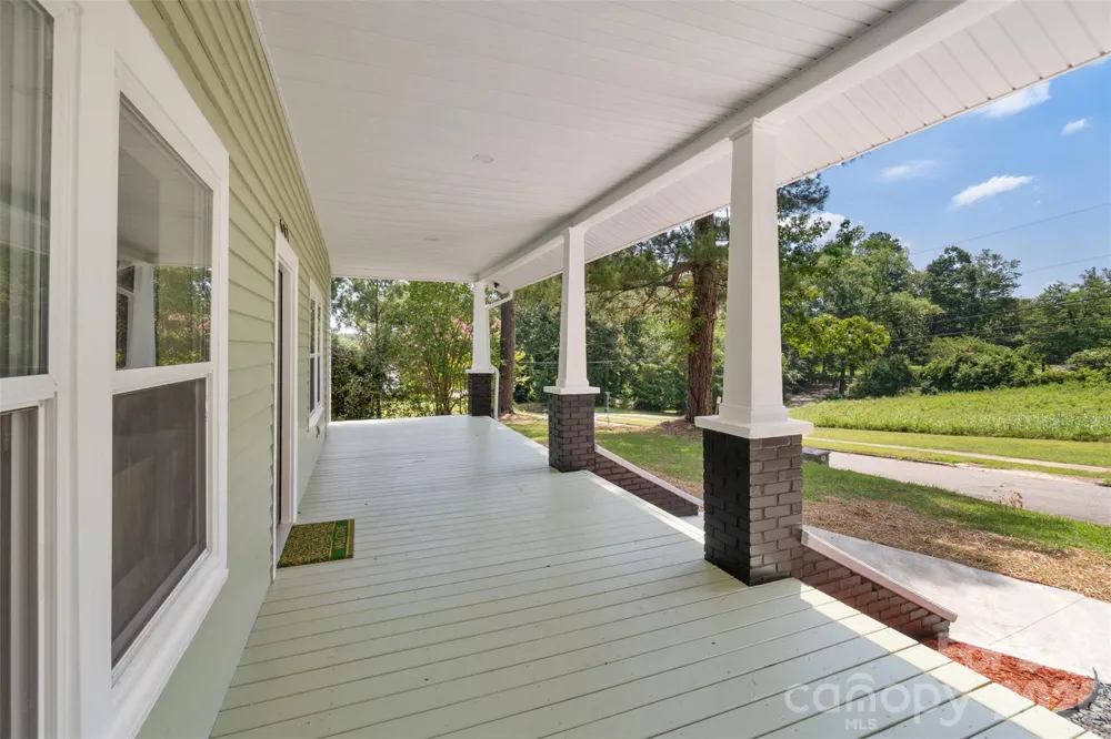 607 Lee Avenue Wadesboro, NC 28170