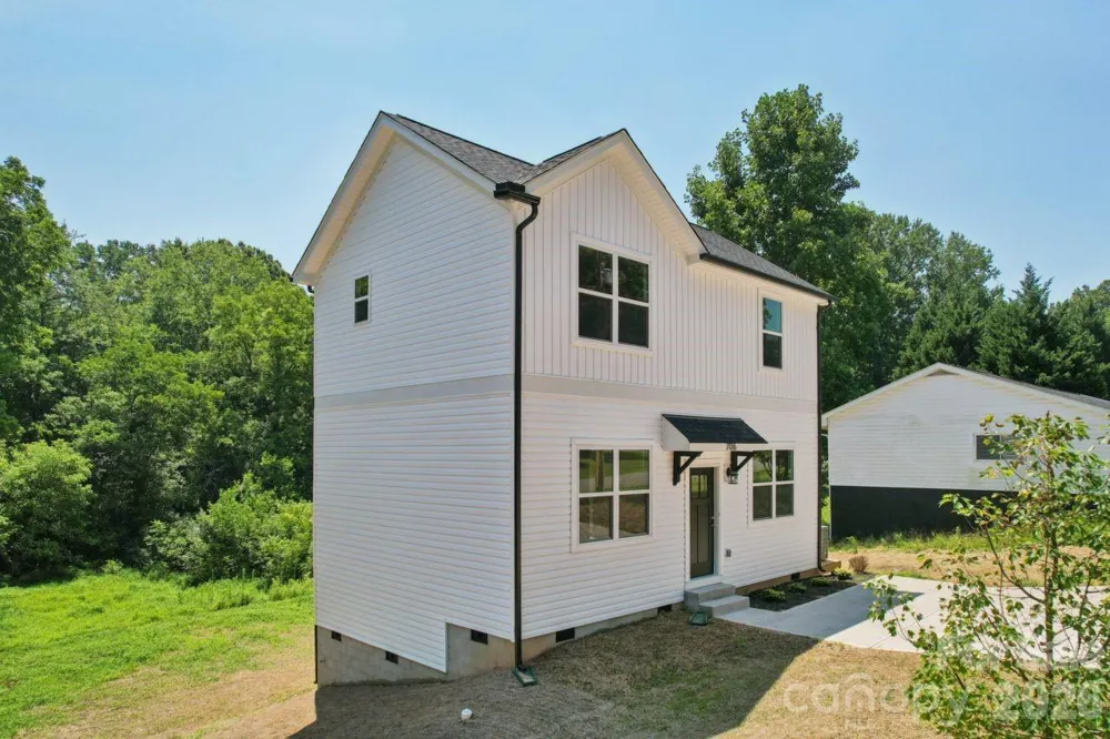 706 9th Street Bessemer City, NC 28016