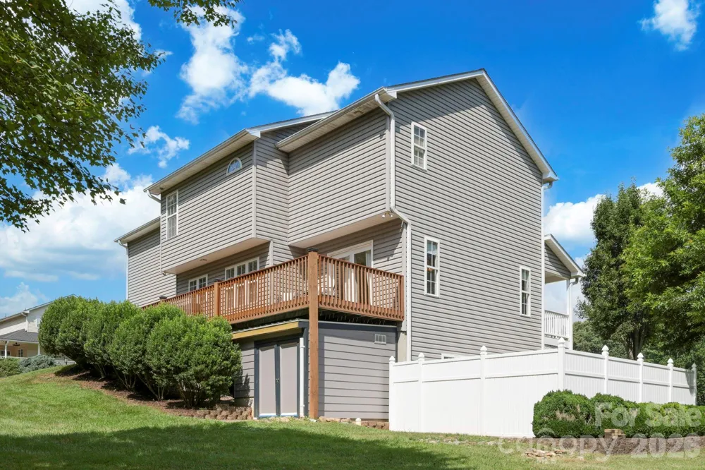 20 Good Day Court Candler, NC 28715
