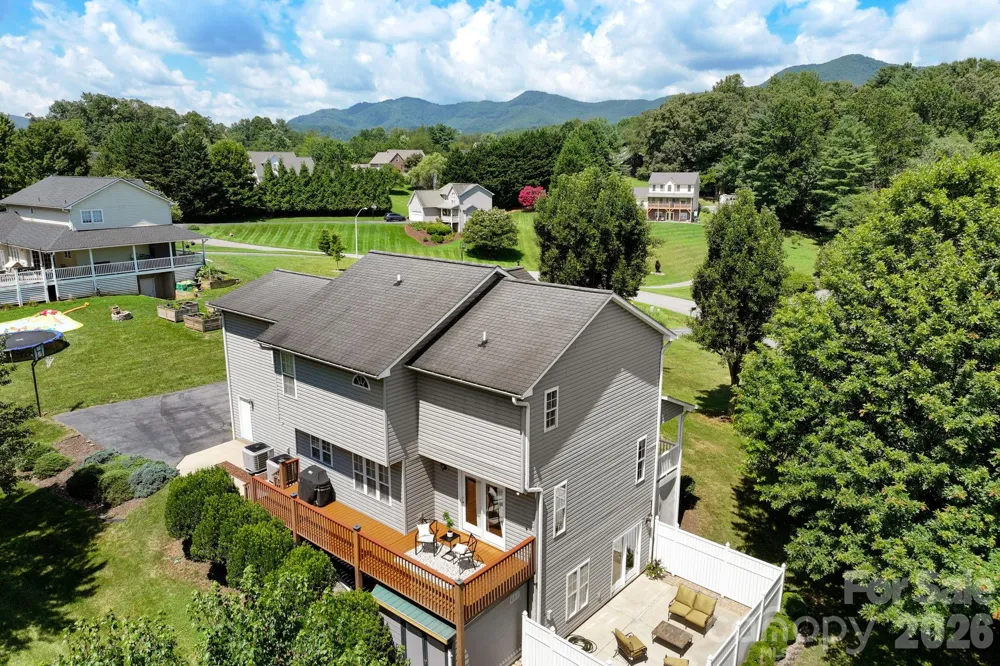 20 Good Day Court Candler, NC 28715