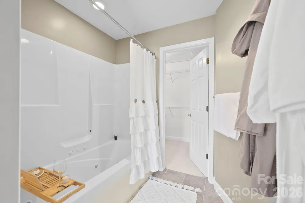 20 Good Day Court Candler, NC 28715