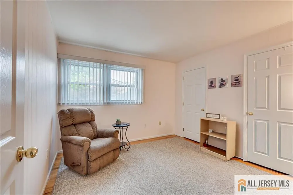 6 Paul Avenue South Brunswick, NJ 08824