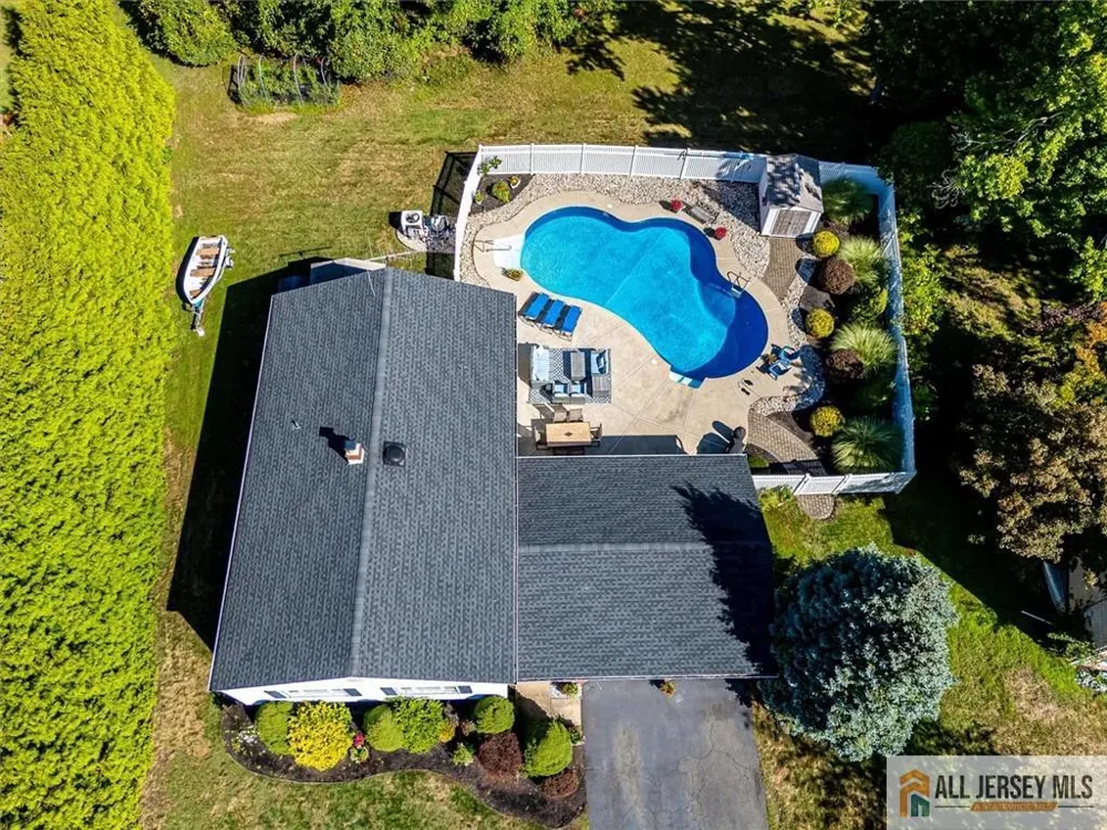 6 Paul Avenue South Brunswick, NJ 08824