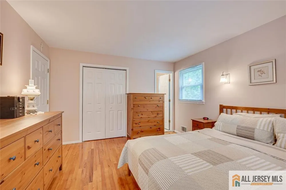 6 Paul Avenue South Brunswick, NJ 08824