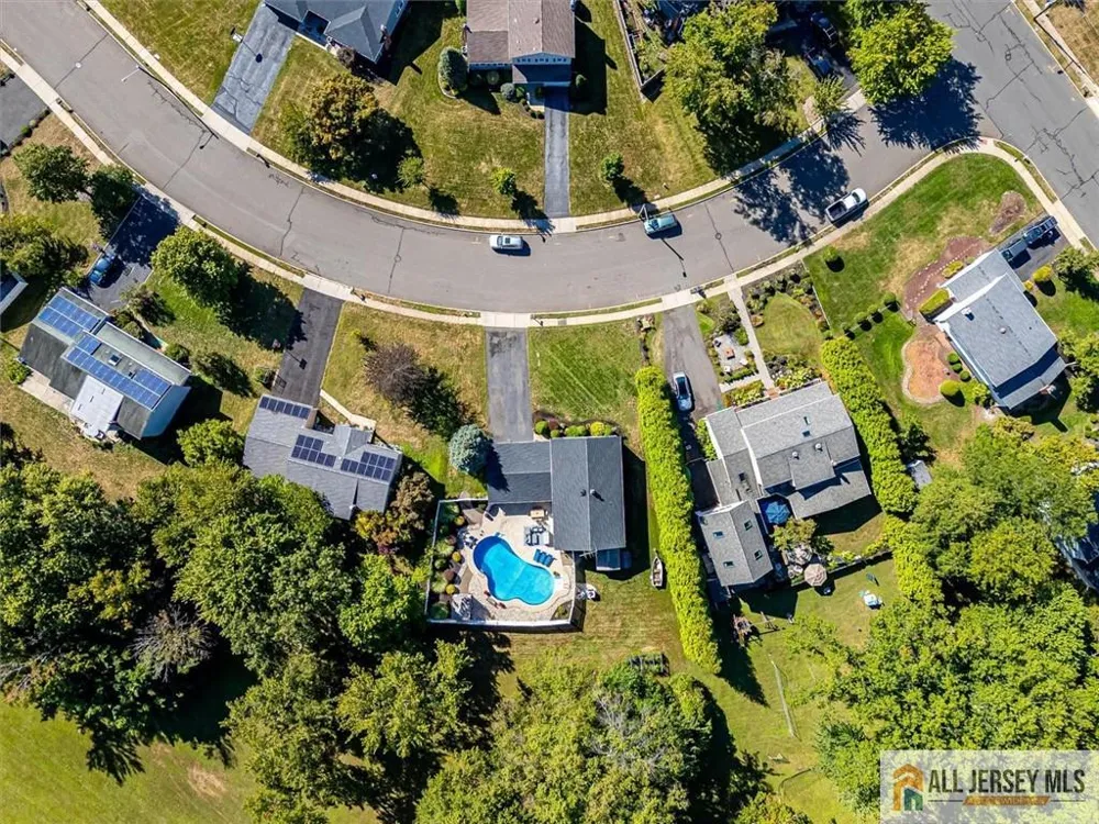 6 Paul Avenue South Brunswick, NJ 08824