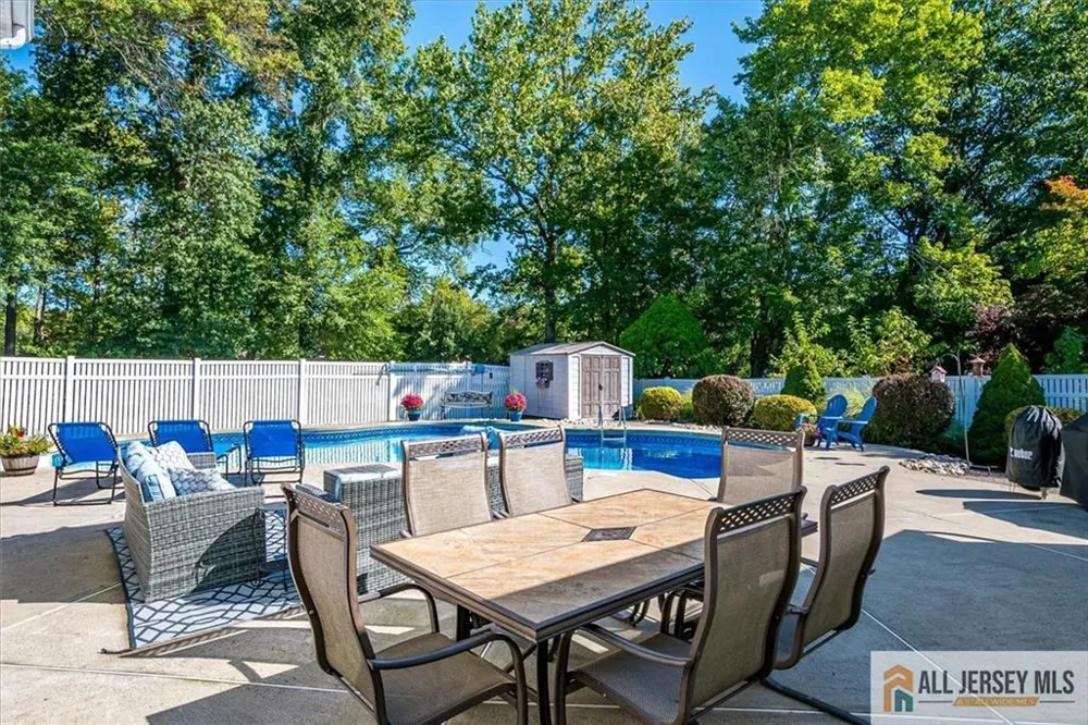6 Paul Avenue South Brunswick, NJ 08824