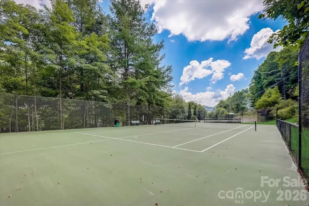 646 El Miner Drive Mars Hill, NC 28754