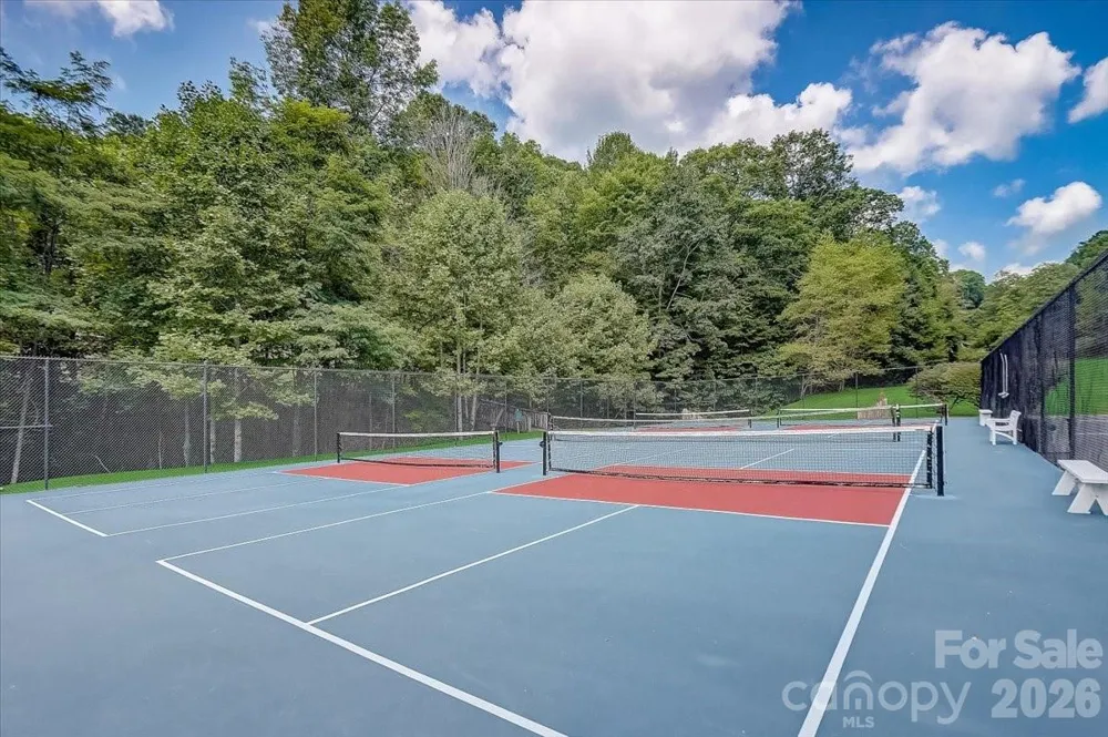 646 El Miner Drive Mars Hill, NC 28754