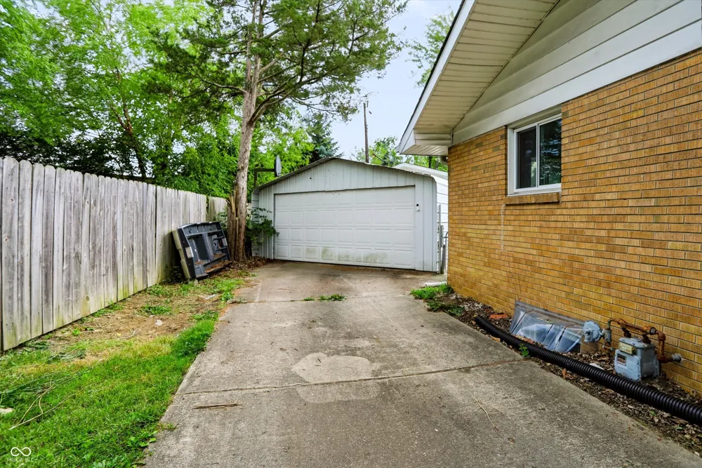 501 Bend Road Beech Grove, IN 46107